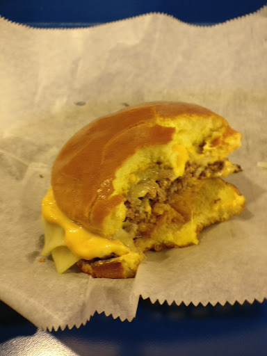 Hamburger Restaurant «Boardwalk Fresh Burgers & Fries», reviews and photos, 3611 Washington Blvd # 104, Halethorpe, MD 21227, USA