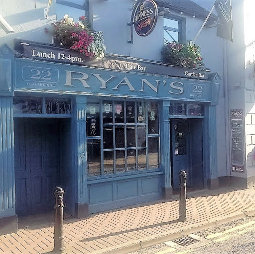 Ryan's Bar logo