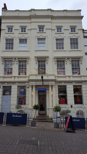 Carluccio's