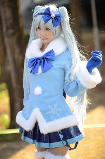 vocaloid 2 cosplay - hatsune snow miku 2 from japan comiket 83
