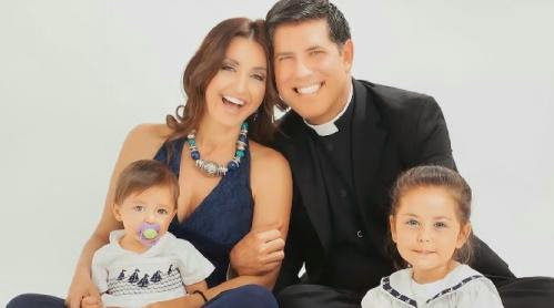Married Ex Catholic Miami Priest Calls Fatherhood An Incredible Experience