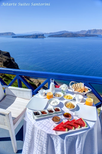 Astarte Suites in Santorini breakfast 600x901 Honeymoon Escape: Astarte Suites, Santorini island Greece