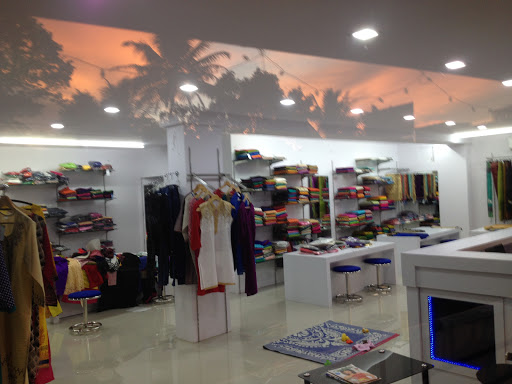 Oryx Fashion Hub, Naripara Building, Pettah Junction, Kottayam-Kumily Rd, Kanjirappally, Kerala 686555, India, Western_Clothing_Store, state KL
