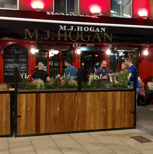 Ma Hogans Bar logo