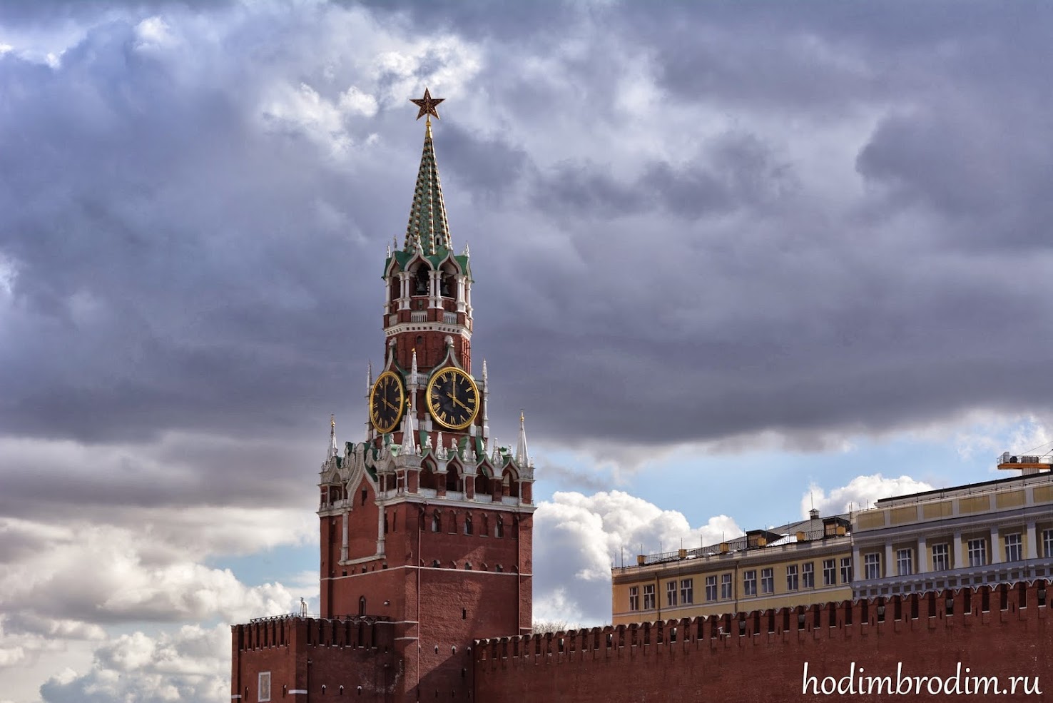 Спасская башня московского кремля