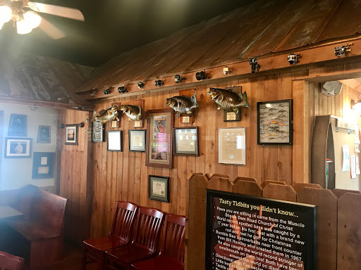 Barbecue Restaurant «LawLers Barbecue Athens», reviews and photos, 1506 US-72, Athens, AL 35611, USA