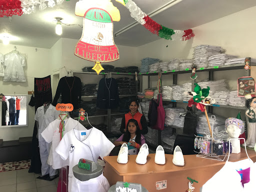 Uniformes Médicos Rosalba, Calle Mariano Matamoros 1418, Col del Parque, 50180 Toluca de Lerdo, Méx., México, Tienda de uniformes | EDOMEX