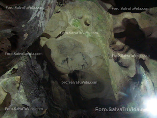 La cueva de las calaveras, Benidoleig, Alicante DSC05884