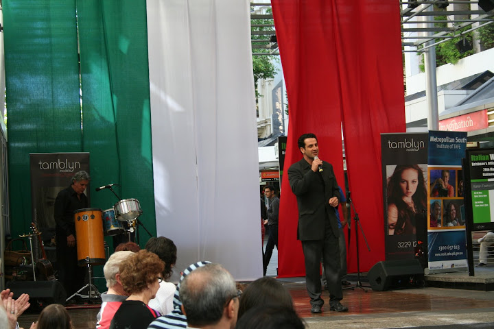 Highlights of Italian Fashion Week 2012-10