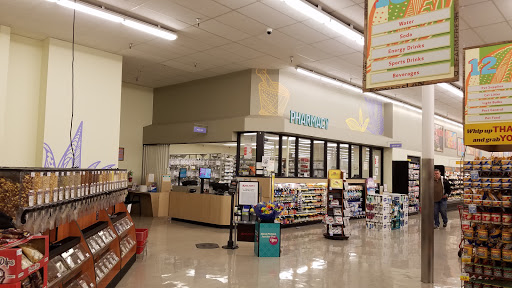 Save Mart Supermarkets, 900 W Henderson Ave, Porterville, CA 93257, USA, 