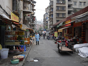 Alley off Xinpu Road (新浦路) in Zhangzhou