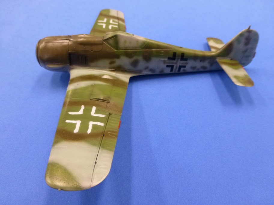 FINALIZADO 24/6 - Focke Wulf Fw 190 A-8 Tamiya 1:48 - Página 3 P1050344