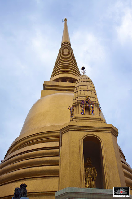 Wat near Khao San Road