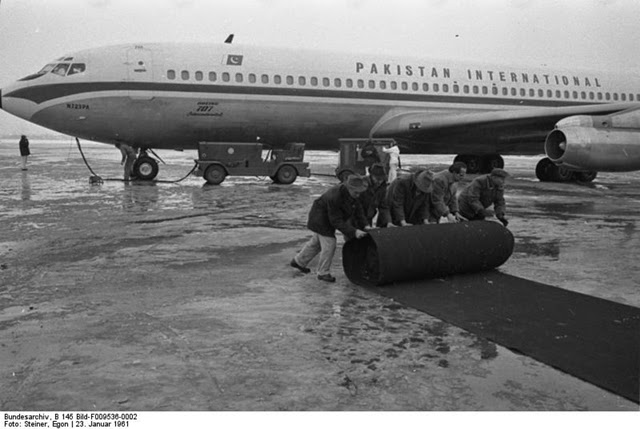 Bundesarchiv_B_145_Bild-F009536-0002,_Staatspräsident_von_Pakistan_in_München.