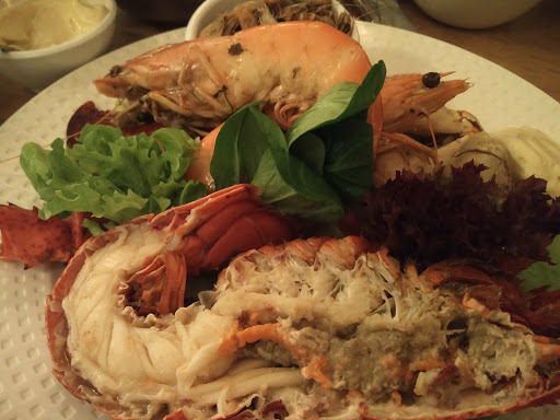 Nolet's Vistro Restaurant