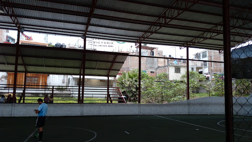 Futbol Center, José Ma. Morelos y Pavón 43, Sta Cruz, 39030 Chilpancingo de los Bravo, Gro., México, Escuela deportiva | GRO
