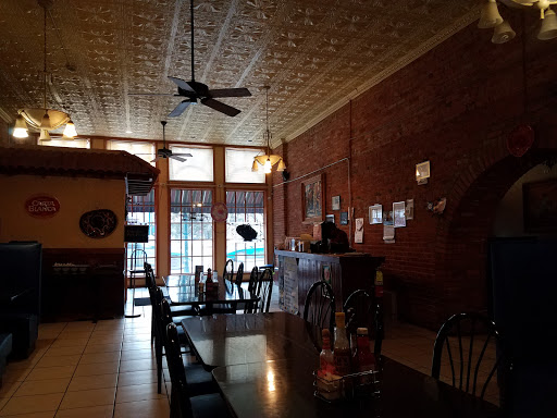 Mexican Restaurant «Mi Pueblito», reviews and photos, 103 N 1st St, Winterset, IA 50273, USA