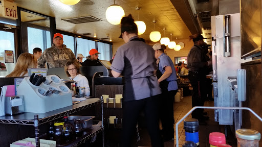 Breakfast Restaurant «Waffle House», reviews and photos, 3305 E Race Ave, Searcy, AR 72143, USA