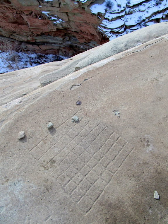 Carvings above the dryfall