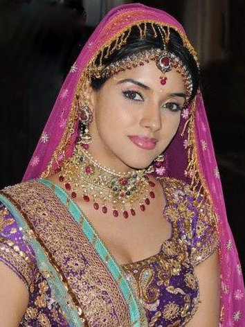 asin in saree. Asin praised for READY