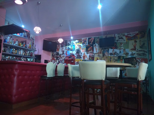 smoky ribs restaurante bar, Calle 2, Sector Industrial, 84210 Agua Prieta, Son., México, Bar restaurante | SON