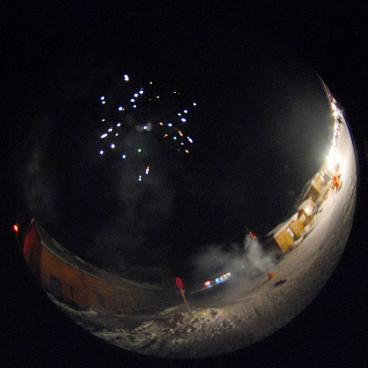 Test nhanh Sigma 4.5mm F2.8 EX DC HSM Circular Fisheye tinhte_fisheye_3.