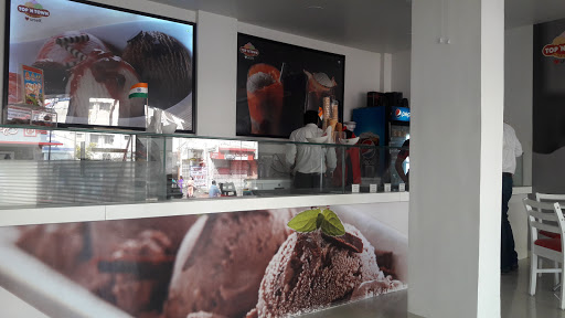 Shalok Ice Cream Parlour, Jatharpeth Rd, Tapadia Nagar, Akola, Maharashtra 444001, India, Ice_Cream_Shop, state MH