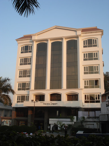 Hotel Swarn Towers, 228-A, Station Rd, Civil Lines, Bareilly, Uttar Pradesh 243001, India, Indoor_accommodation, state UP
