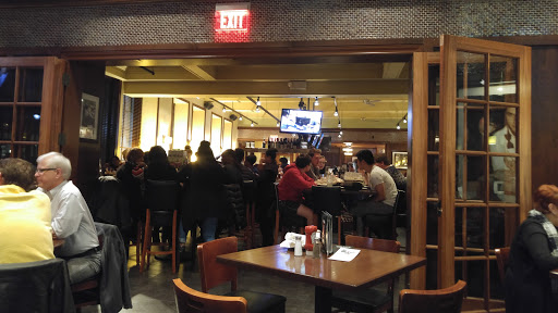 Restaurant «Bar Louie», reviews and photos, 24337 Cedar Rd, Lyndhurst, OH 44124, USA