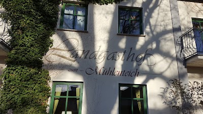 Photos of Dr. Manuel Pietsch