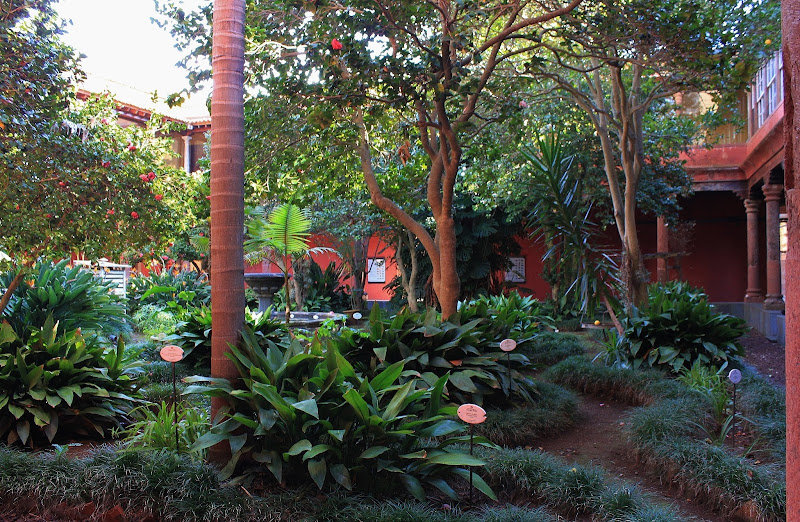 Круиз для лентяев и одиночек: Norwegian Spirit из Барселоны на Канары в январе 2013