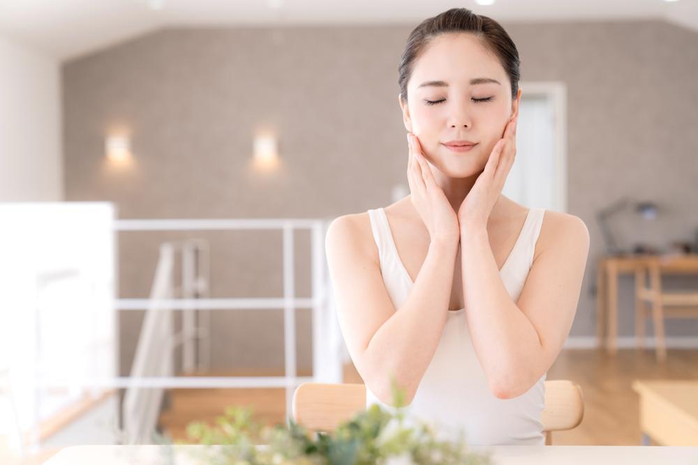 Ăn uống khoa học giúp chăm sóc da mụn từ bên trong