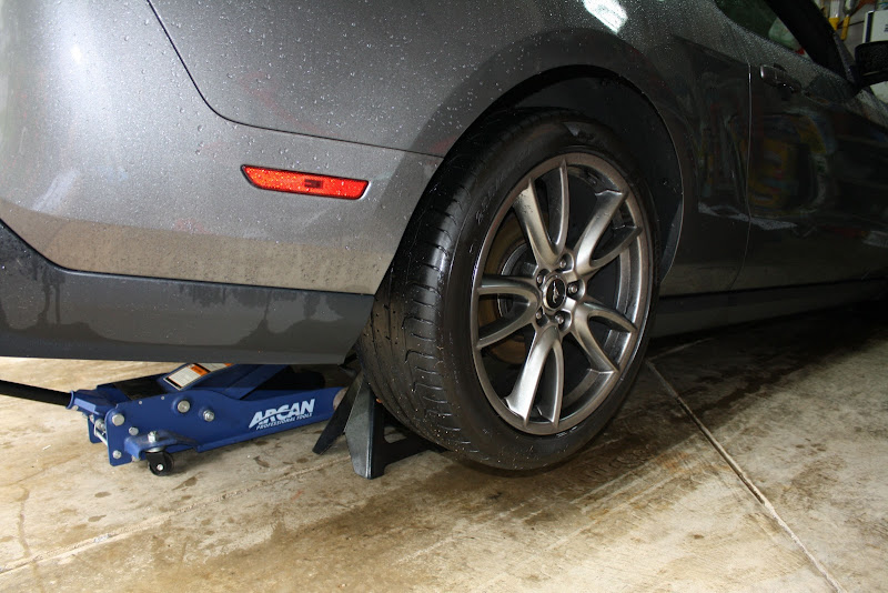 DIY: Brake Rotor & Pad Change (Brembo-equipped 5.0) | Ford Mustang Forum