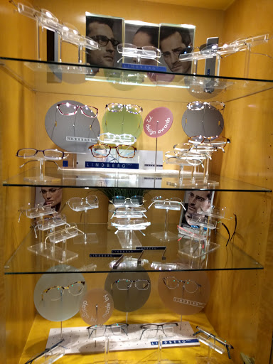 Optometrist «20/20 Eye Associates Clinic & Eyewear Gallery», reviews and photos