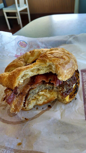 Fast Food Restaurant «Burger King», reviews and photos, 184 Endicott St, Danvers, MA 01923, USA