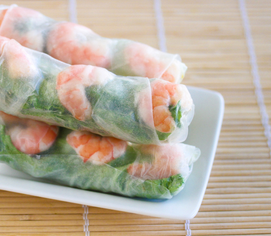 close-up photo of spring rolls