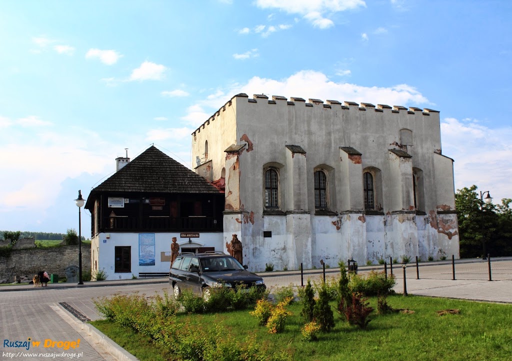 Szydłów - synagoga o charakterze obronnym