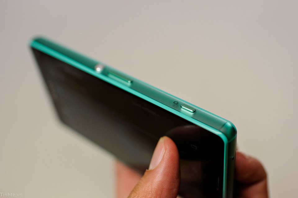 Sony_Xperia_Z3_compact-12.
