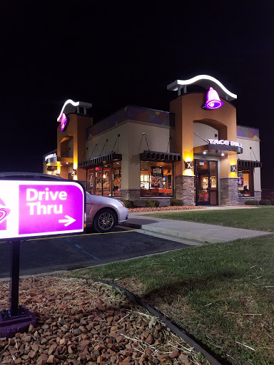 Mexican Restaurant «Taco Bell», reviews and photos, 23501 US-23, Circleville, OH 43113, USA