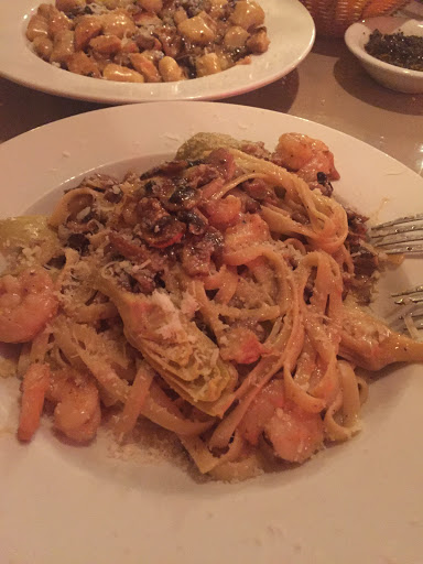 Italian Restaurant «Vincitore Italian Restaurant», reviews and photos, 5869 Kanan Rd, Agoura Hills, CA 91301, USA