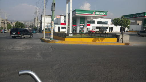 Super Gasolinera Tecamachalcos, Av Texcoco 4, Tecamachalco, 56500 Los Reyes Acaquilpan, Méx., México, Gasolinera | EDOMEX