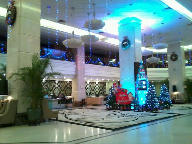 Promenade Hotel