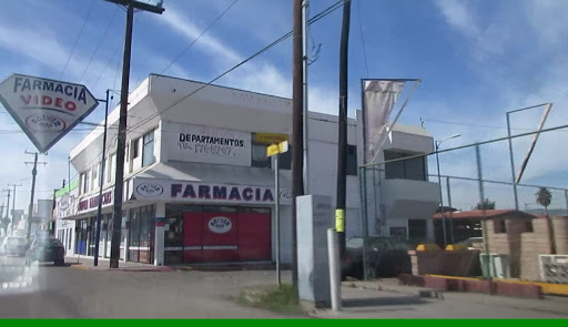 Farmacia y Video Premier, Calle Delante No. 875, Local 1, Fraccionamiento Buenaventura, 22880 Ensenada, B.C., México, Videoclub | BC
