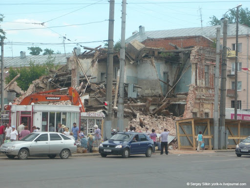 Уничтожение исторической застройки в Иванове.