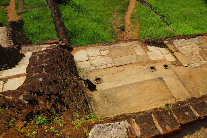 Шри-Ланка: на машине 1 100 км,  фото без комментариев, март-апрель 2013г.