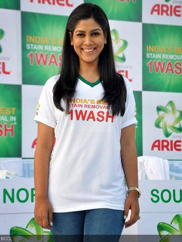 Small screen's favourite Bahu aka Sakshi Tanwar during a brand's promotional event, held in Mumbai. (Pic: Viral Bhayani)
