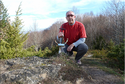 Belabia mendiaren gailurra 970 m. -- 2013ko martxoaren 22an Belabia mendiaren gailurra -- 2013ko martxoaren 22an