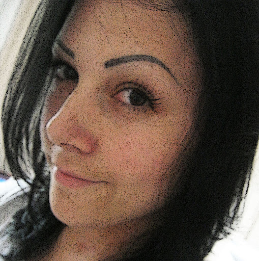 Kelli Carvalho