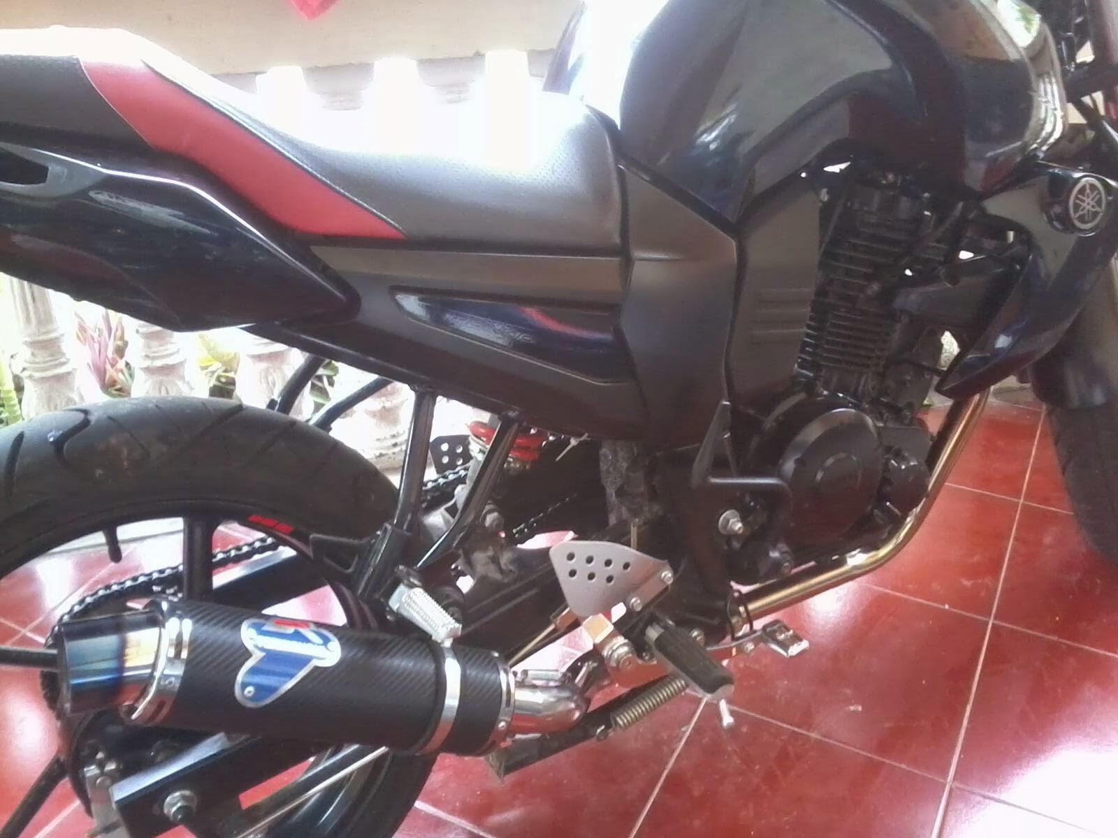 Modifikasi Ninja 250 Fi Street Fighter