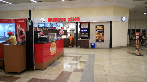 Burger King, Av. Padre Guilherme Decaminada, 2385 - Santa Cruz, Rio de Janeiro - RJ, 23575-000, Brasil, Lanchonete, estado Rio de Janeiro